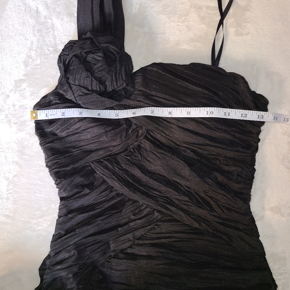 City Triangle Black Stretchy Bodycon Dress Size 4 - Picture 6 of 13